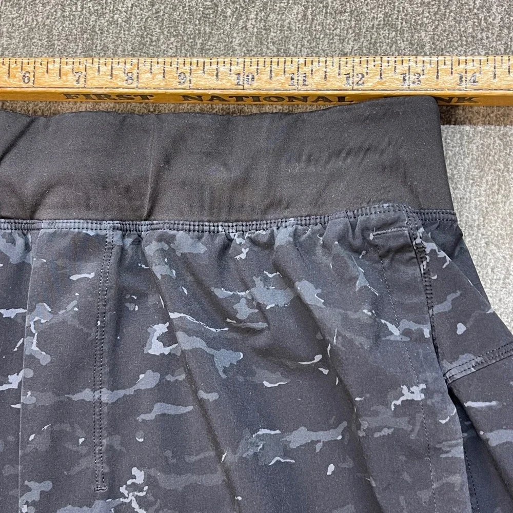 Lululemon Mens T.H.E. Short 9in. Tiger Camo Black Athletic Training Lined Small